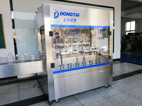 食用油灌裝機(jī)因細(xì)節(jié)而受歡迎，山東東泰為其助力