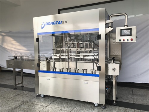 這小型食用油灌裝機(jī)也忒強(qiáng)了，看著就喜歡