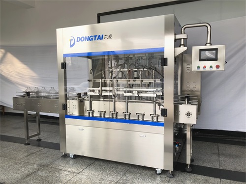 寒冷冬季該怎么保養(yǎng)自己的食用油灌裝機(jī)，看這里