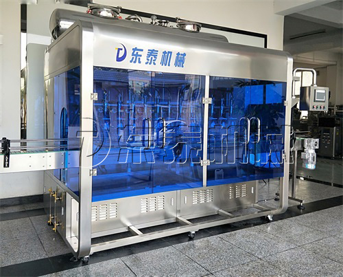 全自動(dòng)食用油灌裝機(jī)日常維護(hù)別放松，東泰替你把關(guān)